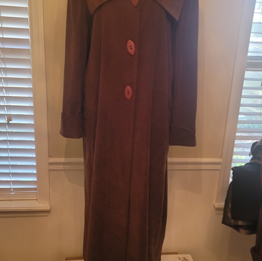VINTAGE Faux Seude Long Ladies Coat with 1950s details, Sz XL